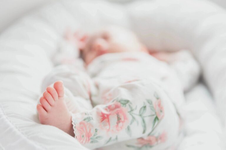 Strategies to Optimize Embryo Transfer Timing for Surrogate Mothers